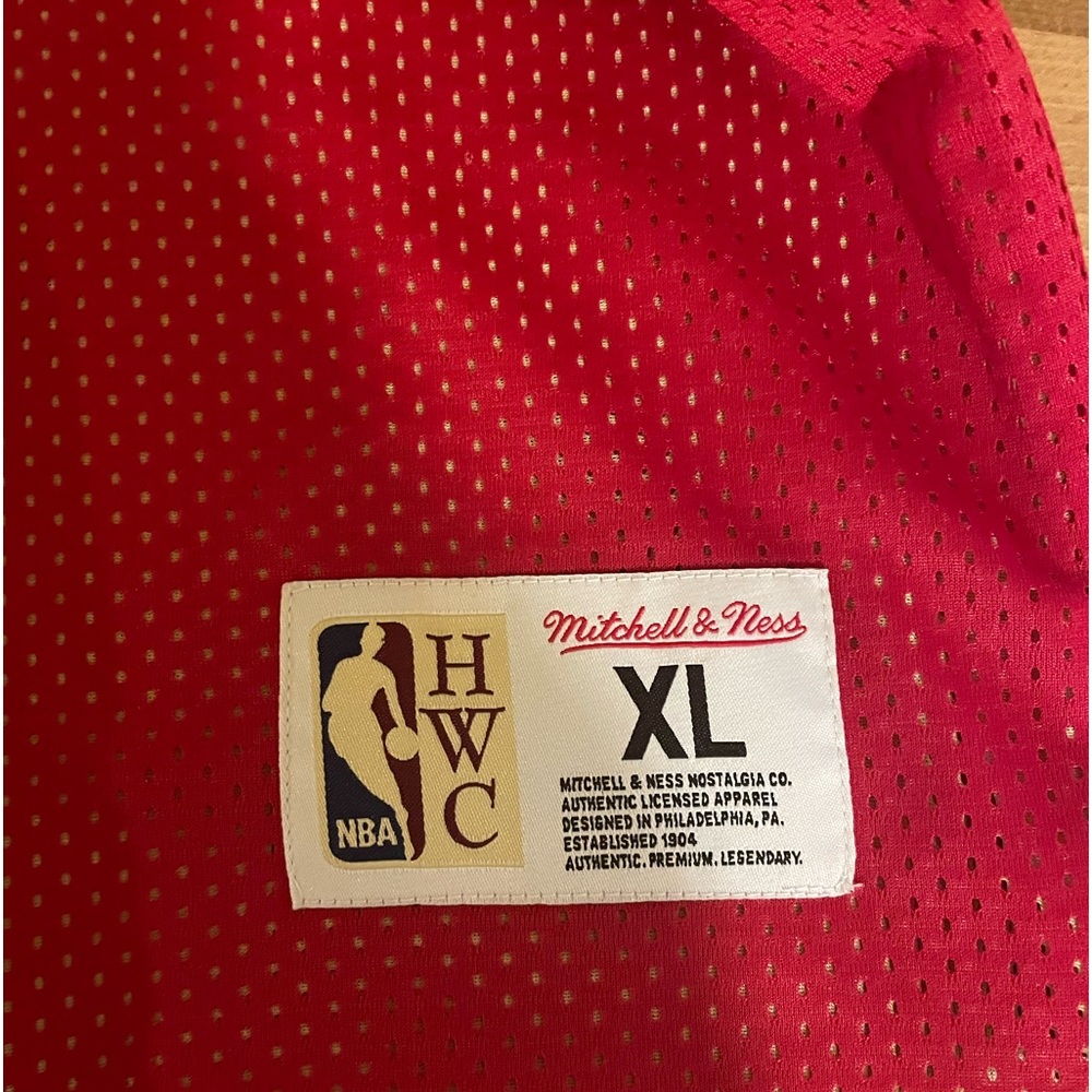 Mitchell & Ness - Picture 3 of 7